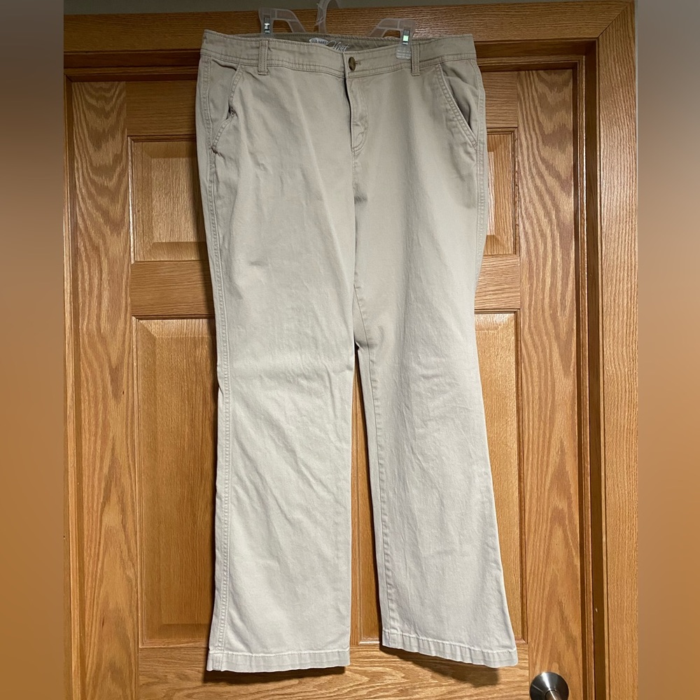 Size 14 The Flirt khakis from Old Navy
